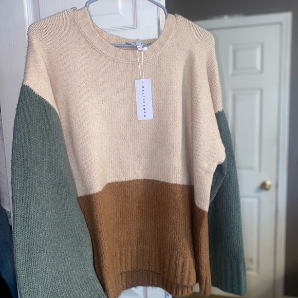 Colorblock Sweater in Cream, Brown, and Green - Picture 2 of 4